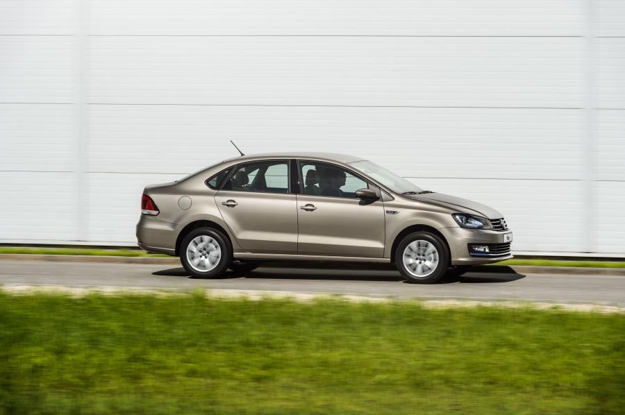  Volkswagen Polo Sedan 2015 года  (фото 18 из 30)